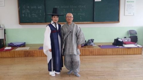 관련 기록 전통무용교육사 실기시험을 치루기 전에